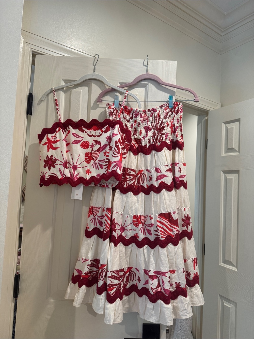 Caroline Constas NWT White & Red Floral Two-Piece Skirt Set